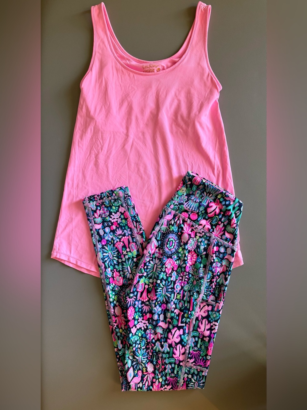 EUC Lilly Pulitzer XXS Luxletic Sunray Tank & XS Weekender leggings set